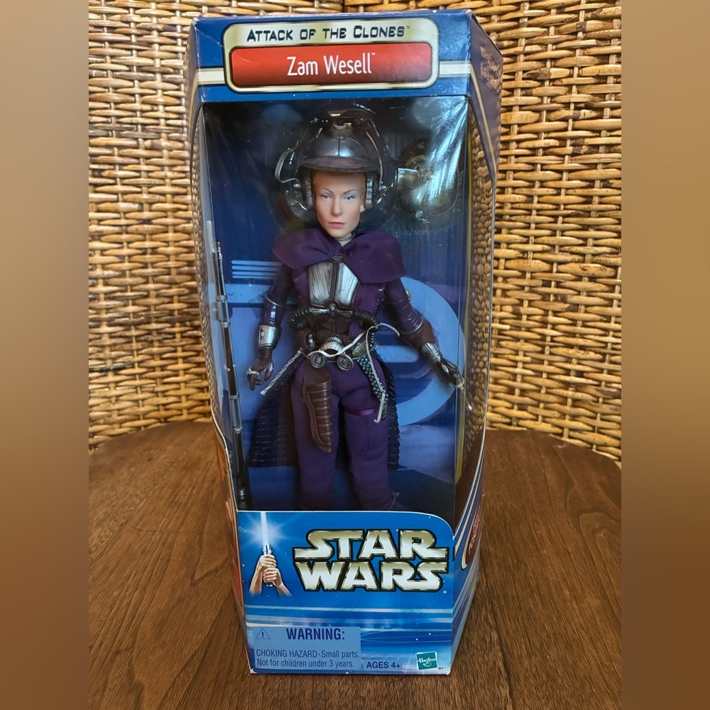 Star Wars Zam Wesell Action Figure / Episode Two - Attack of the Clones / 2002